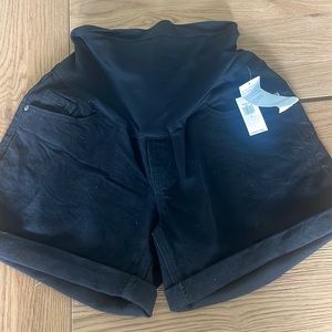 NWT old navy sz 8 maternity shorts